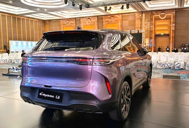 Line up LEPAS L8 PHEV Resmi di Jual di Indonesia 04