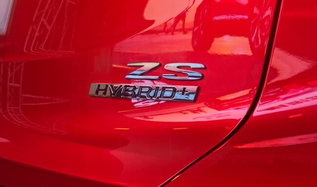 MG Resmi Kenalkan MG ZS Hybrid 05