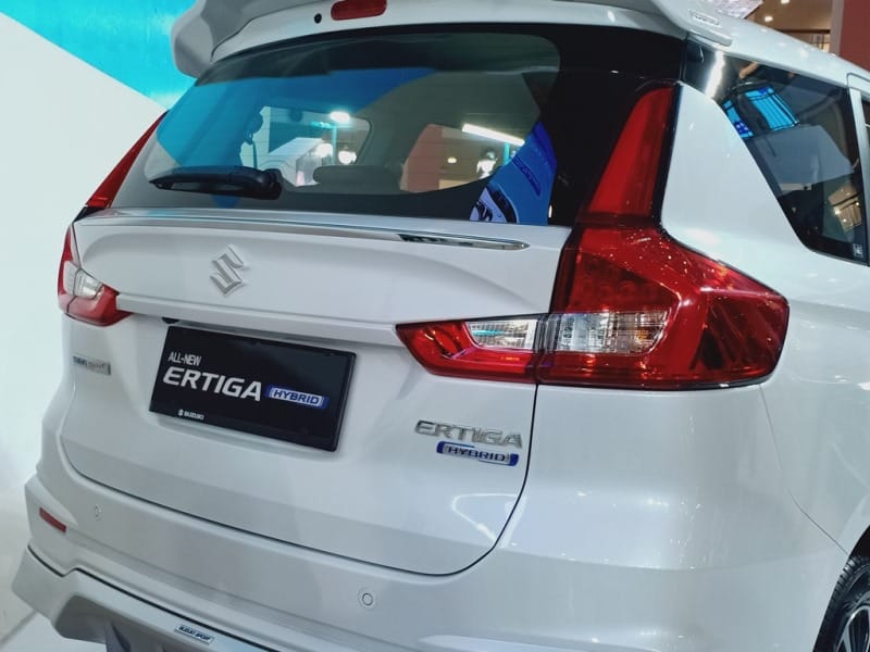 ALL NEW ERTIGA HYBRID. Diperkenalkan di kota-kota lain, dari Aceh hingga Papua.