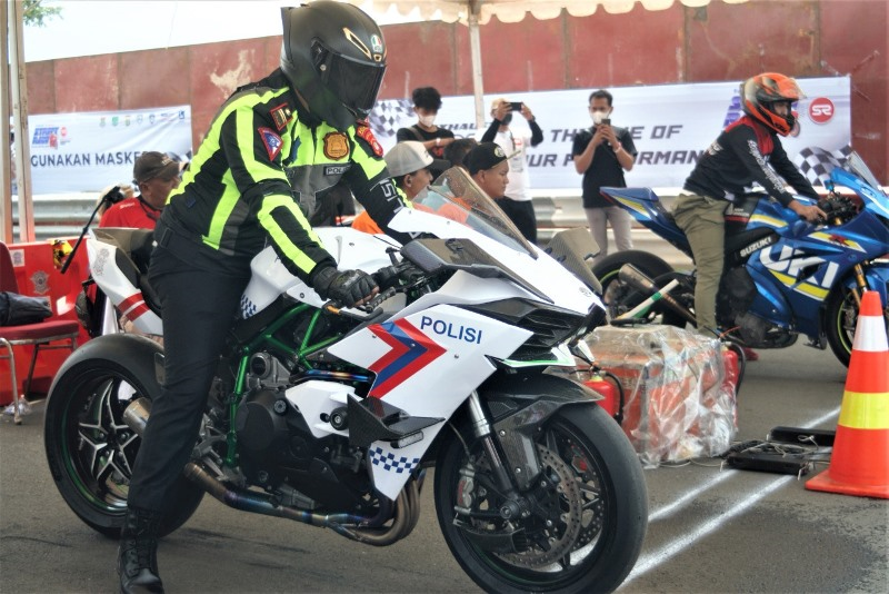 STREET RACE. Event alternatif demi upaya mengurangi balap liar.