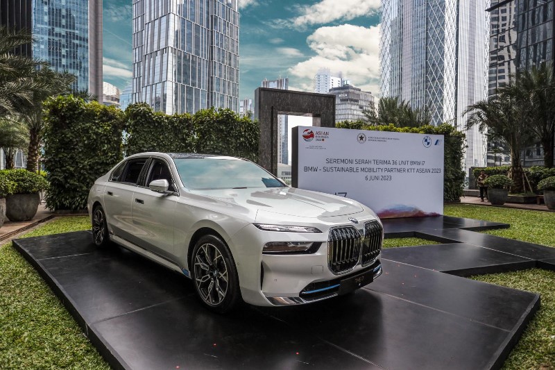 2023 06 otre bmw i7 3