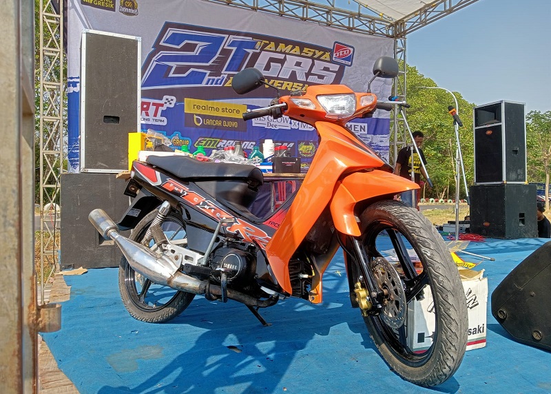 GRAND PRIZE KEREN. Satu unit motor dan doorprize lain melimpah
