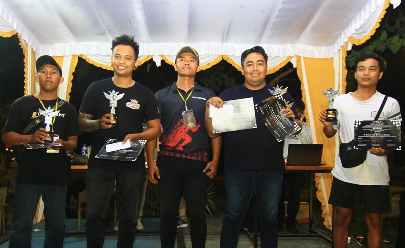 Pemenang Kategori 2 dan 4 Tak Restorasi Fashion