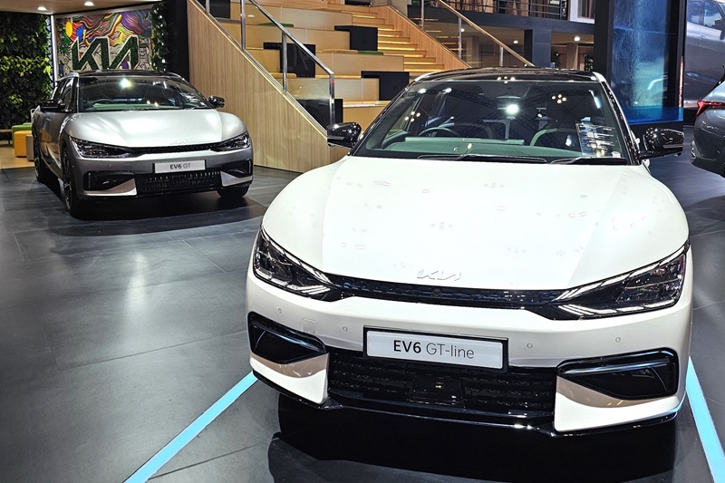 Kia Hadirkan Lini Kendaraan Elektrifikasi Lengkap di Ajang GAIKINDO Indonesia International Auto Show GIIAS 2024 04