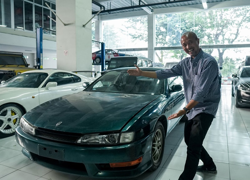 Fitra Eri dengan Nissan Silvia S14