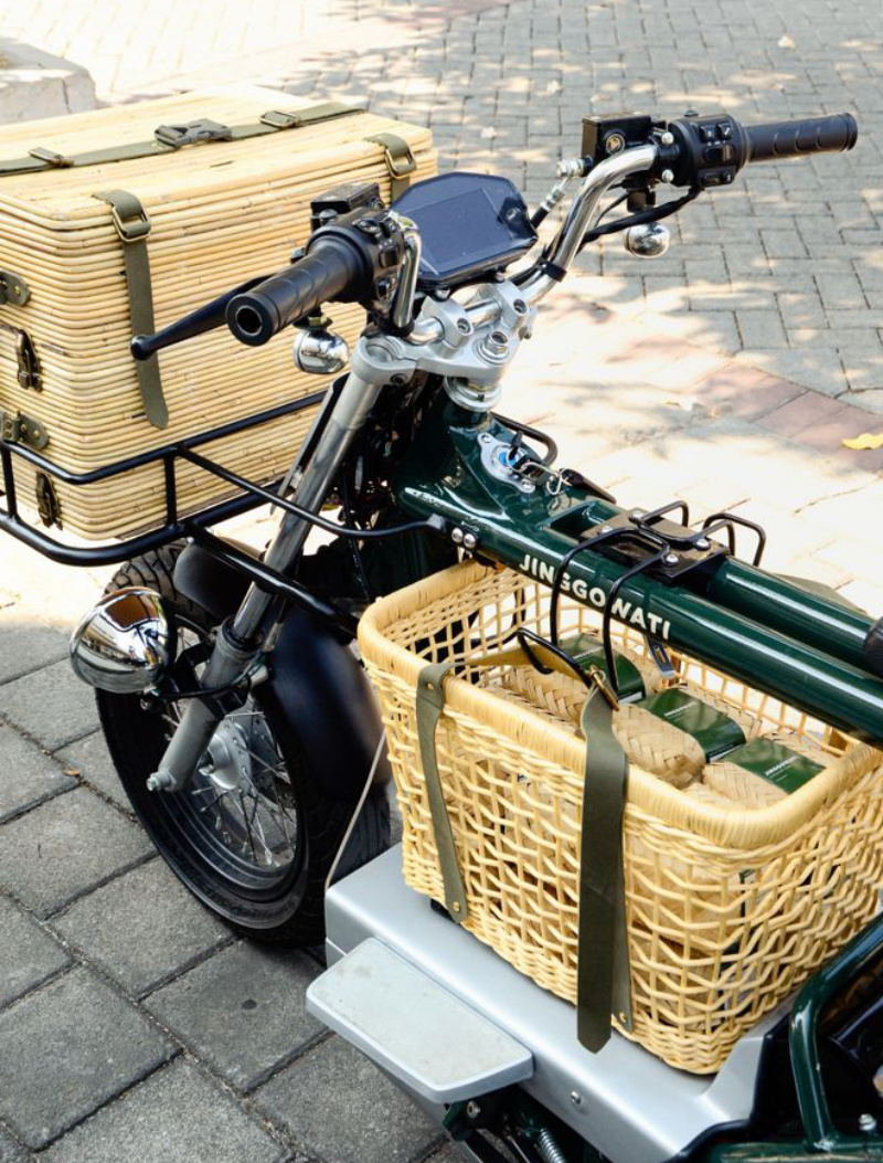 Prototipe motor modular elektrik Saka rancangan alumnus ITS yang sedang dipraktikkan membawa beragam jenis barang 1