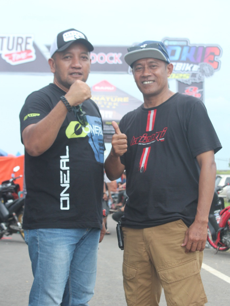 Rudi Subagya dan Kades Grogol. saling bersinergi dongkrak ekonomi UMKM lokal