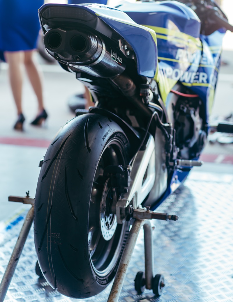 Ban Michelin GP Power 2