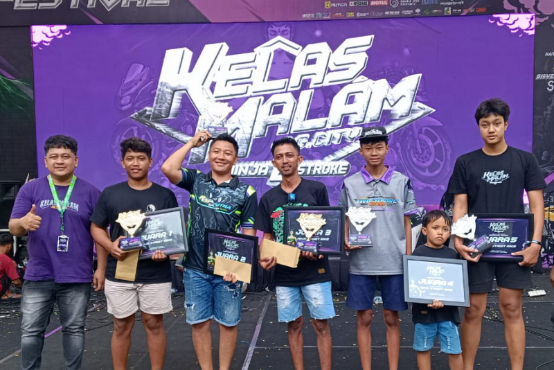 kelas malam street race