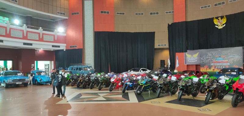 Show Off Motor Mobil Kendaraan Member Just For Fun Pontianak