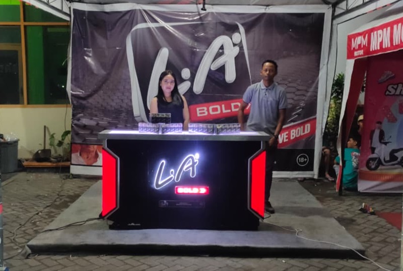LA BOLD DARI DJARUM Buka stand booth mendukung Pare Otocontest