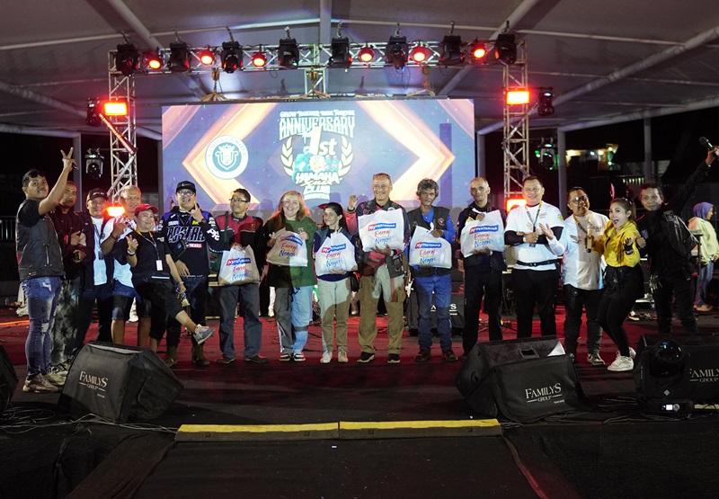 2025 11 anniversary xmax 5