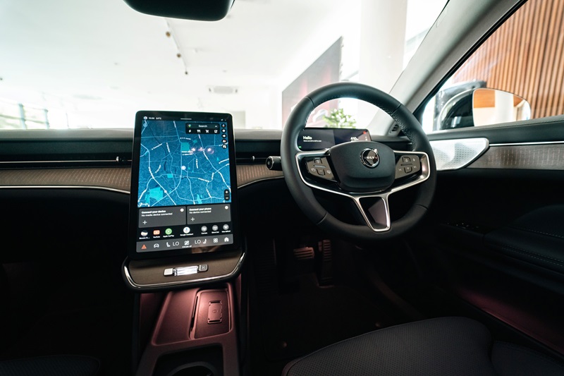 Volvo ES90 Dashboard Infotainment