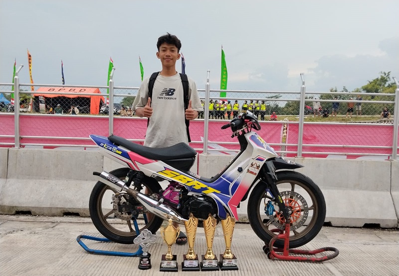 Ferlando Arya. Dominasi kelas karesidenan