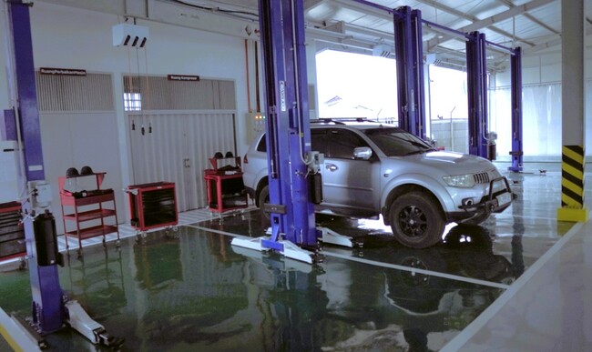 Foto Mitsubishi Bukittinggi Sumatera Barat 04