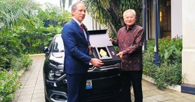 Citroen E-C4 Jadi Kendaraan Resmi Kedutaan Besar Perancis Untuk Indonesia.