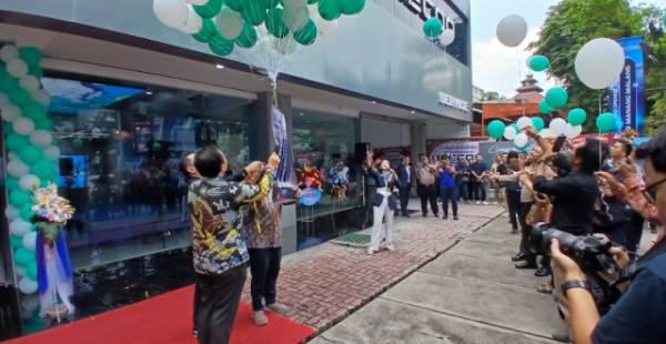 Wujud Komitmen Melayani Masyarakat dan Perkuat Pasar Jatim, Dealer ke-12 JAECOO Manang Malang Resmi Dibuka.