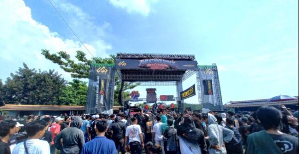 Two Stroke Attack Moto Festival Series 2, 2026 – Jepara : Auto Jadi Medan Perang Ngebul 8 Ribu 2 Strokers.  