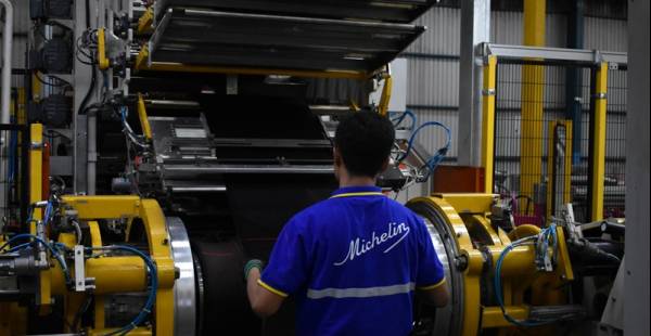 Dari Proses Manufakturing Hingga Pengalaman Berkendara, BFGoodrich Tunjukkan Kualitas dan Performa Ban On-Road Buatan Indonesia 