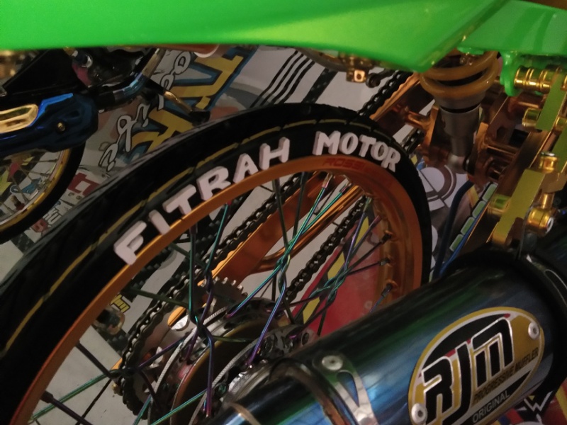 TYRE MARKER MURAH MERIAH : Berbahan Spoon, Bikin Showbike 