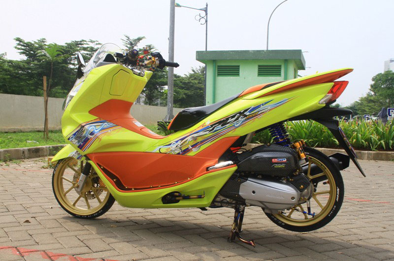 HONDA PCX  14  TEGAL Aroma Dua Wana Bikin Mata Terpana