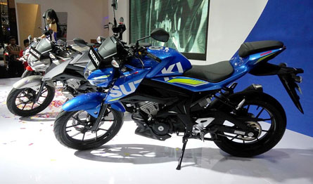 LAUNCHING SUZUKI GSX-R150 & GSX-S150 (IMOS 2016 JAKARTA)