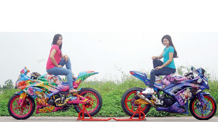 KAWASAKI NINJA 250 MONO’13 & 250 FI’14 - JAKARTA : BEDA TEMA OGAH JUMAWA KAWASAKI NINJA 250 MONO’13 & 250 FI’14 - JAKARTA : BEDA TEMA OGAH JUMAWA