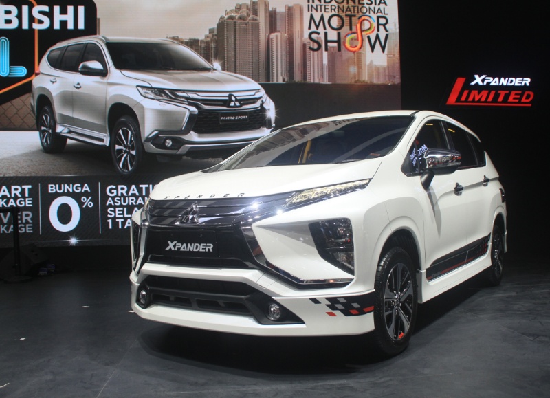 MITSUBISHI XPANDER LIMITED Varian Terbatas White Pearl 