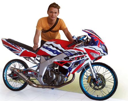 SUZUKI FXR '03 – SEMARANG : British Racing Mothai