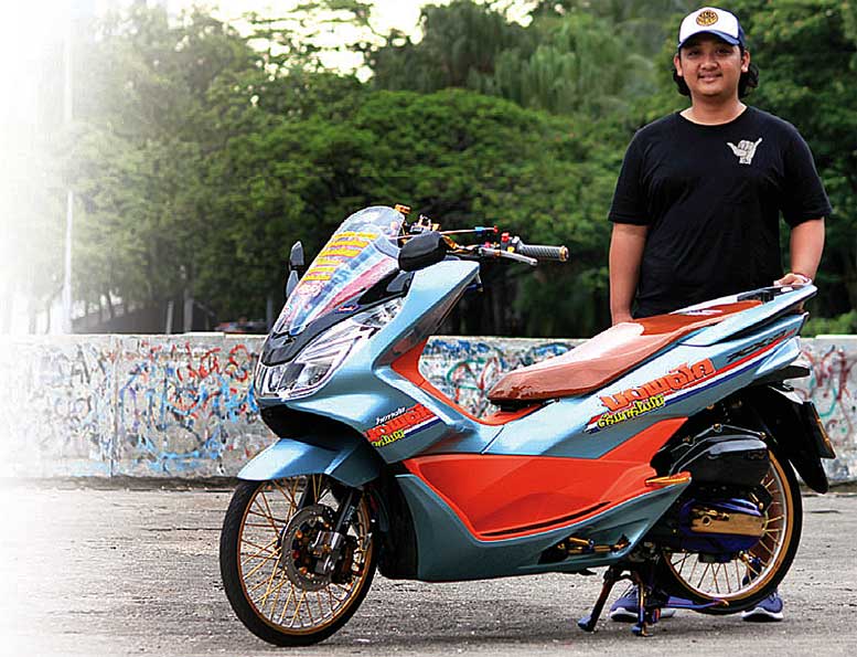 HONDA PCX '16 – JAKARTA : ORANGE BLUE ANGELITE