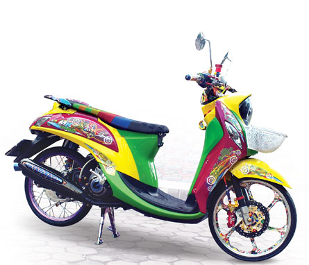 YAMAHA FINO '14 - JAMBI : KOMPAK DEMI MASKOT ANYAR