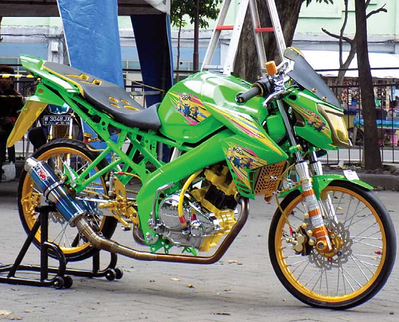 Yamaha NEW V-ixion Lightning '14 Sidoarjo : Hobi Mendarah Daging Yamaha NEW V-ixion Lightning '14 Sidoarjo : Hobi Mendarah Daging
