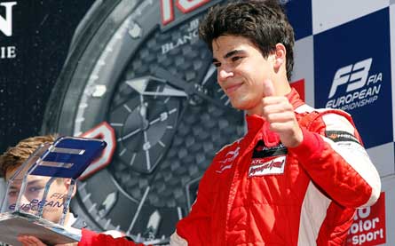 LANCE STROLL. Kandidat potensial usia 18 tahun pengisi salah satu kursi tim Williams di musim depan (2017)