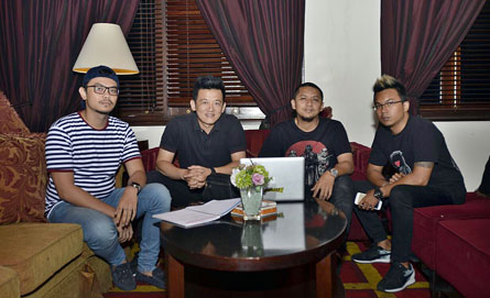 Boy dengan SDC Comunity