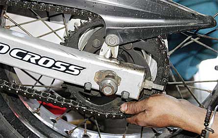 MEWASPADAI PANEL GIR SCORPIO OLENG