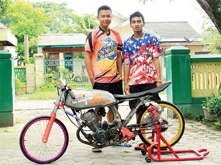 HONDA GL PRO - NGANJUK : INTAKE CURAM & SQUARE LAYANI 1200 METER