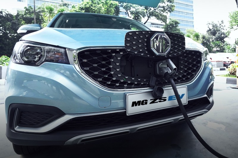 MG ZS EV. Kendaraan elektrik andalan MG yang merebut Best Electric Car di IIMS Hybrid 2021 lalu.