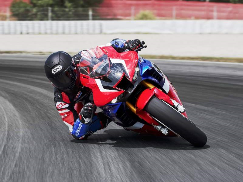 KUDA PACU TANGGUH. CBR1000RR-R Fireblade.